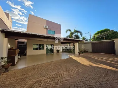 Sobrado com 3 Quartos à venda, 220m² no Plano Diretor Sul, Palmas
