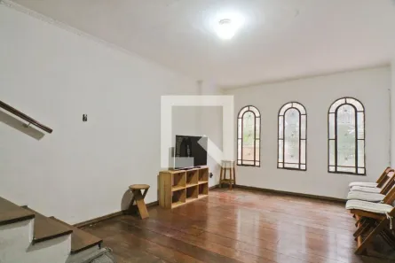 Casa com 3 Quartos à venda, 200m² no Vila Romero, São Paulo