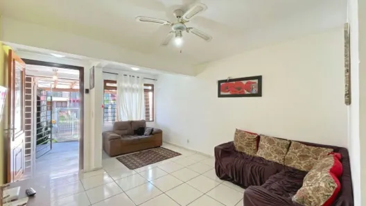Casa com 2 Quartos à venda, 147m² no Guarujá, Porto Alegre