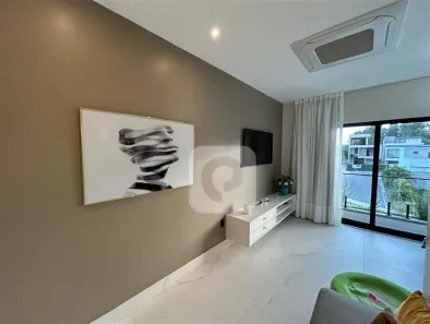 Sobrado com 3 Quartos à venda, 210m² no Recreio dos Bandeirantes, Rio de Janeiro