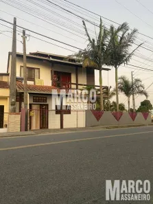 Casa com 3 Quartos à venda, 248m² no Pinheiros, Balneário Barra do Sul