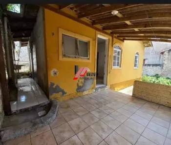 Lote/Terreno à venda, 140m² no Trindade, Florianópolis