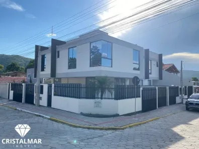 Sobrado com 3 Quartos à venda, 80m² no José Amândio, Bombinhas
