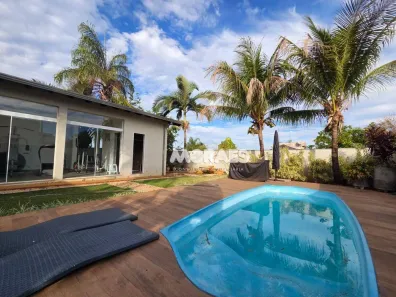 Casa de Condomínio com 3 Quartos para alugar, 210m² no Centro, Piratininga