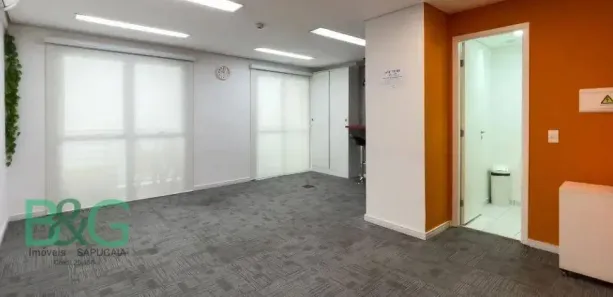 Sala Comercial à venda, 35m² no Santo Amaro, São Paulo