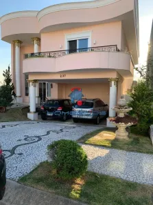 Casa de Condomínio com 4 Quartos à venda, 330m² no Swiss Park, Campinas