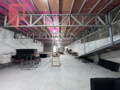 Galpão/Depósito/Armazém para alugar, 1100m² no São Francisco, Belo Horizonte