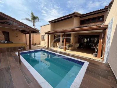 Casa com 3 Quartos para alugar, 290m² no São Paulo II, Cotia