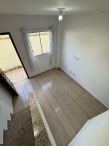 Casa de Condomínio com 2 Quartos para alugar, 50m² no Esmeralda, Praia Grande