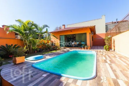 Casa com 3 Quartos à venda, 197m² no Espírito Santo, Porto Alegre