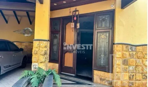 Sobrado com 3 Quartos à venda, 350m² no Setor Jaó, Goiânia