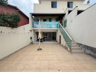 Casa com 3 Quartos à venda, 256m² no Parque Xangri-Lá, Contagem