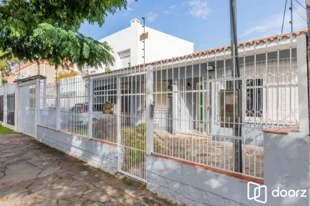 Casa com 3 Quartos à venda, 315m² no Nonoai, Porto Alegre
