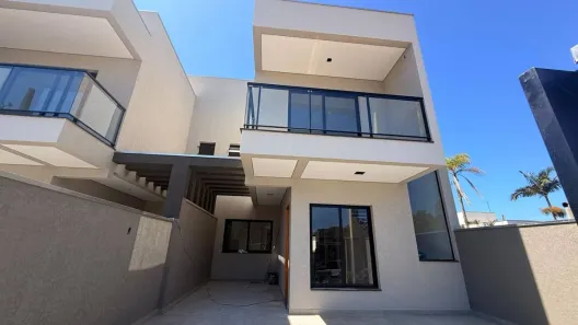 Sobrado com 3 Quartos à venda, 156m² no Barra do Saí, Itapoá