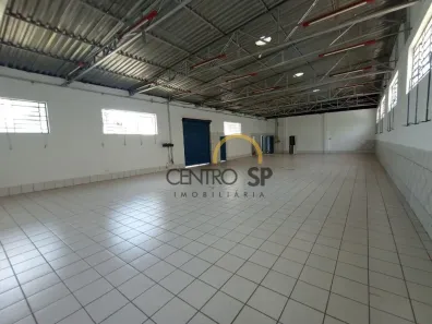 Galpão/Depósito/Armazém para alugar, 400m² no Vila Pacífico, Bauru
