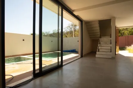 Sobrado com 3 Quartos à venda, 346m² no Jardins Barcelona, Senador Canedo