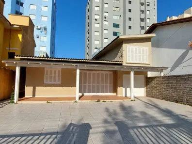 Casa com 4 Quartos para alugar, 200m² no , Tramandaí