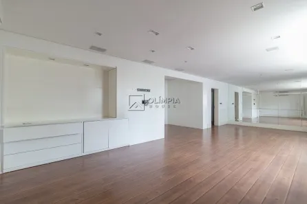 Apartamento com 2 Quartos para alugar, 180m² no Cerqueira César, São Paulo