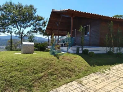 Fazenda/Sítio com 4 Quartos à venda, 210m² no Jardim Estância Brasil, Atibaia