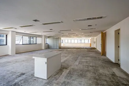 Ponto Comercial para alugar, 219m² no Vila Olímpia, São Paulo