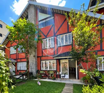 Casa de Condomínio com 5 Quartos à venda, 155m² no Alto, Teresópolis