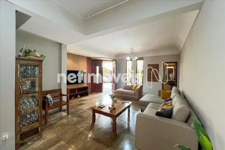 Casa com 4 Quartos à venda, 457m² no Cachoeirinha, Belo Horizonte