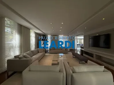 Casa de Condomínio com 3 Quartos à venda, 417m² no Alphaville Residencial Um, Barueri