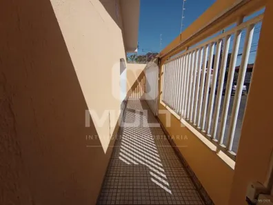 Casa com 4 Quartos à venda, 150m² no Presidente Roosevelt, Uberlândia