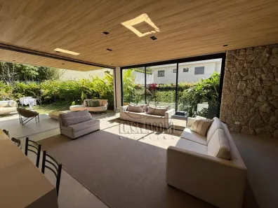 Casa de Condomínio com 4 Quartos para venda ou aluguel, 360m² no Tamboré, Santana de Parnaíba
