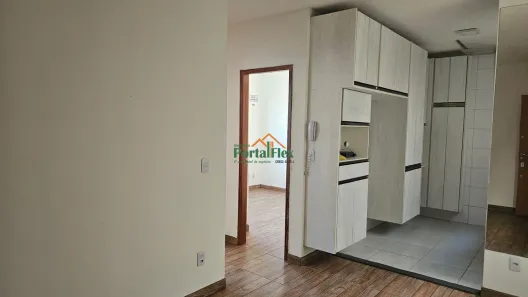 Apartamento com 2 Quartos para alugar, 45m² no Morada de Laranjeiras, Serra