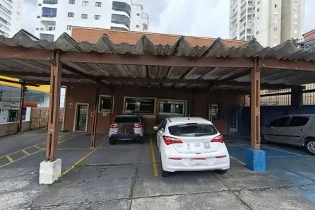 Galpão/Depósito/Armazém com 8 Quartos para alugar, 687m² no Casa Verde, São Paulo