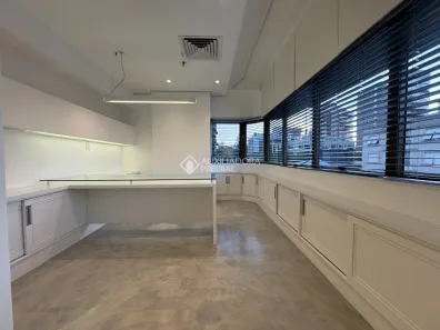 Sala Comercial à venda, 57m² no Moinhos de Vento, Porto Alegre
