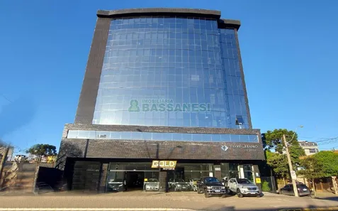 Ponto Comercial para alugar, 410m² no Floresta, Caxias do Sul
