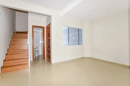Sobrado com 2 Quartos à venda, 89m² no Sítio Cercado, Curitiba