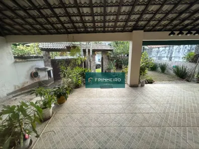 Casa de Condomínio com 3 Quartos à venda, 333m² no Camorim, Rio de Janeiro
