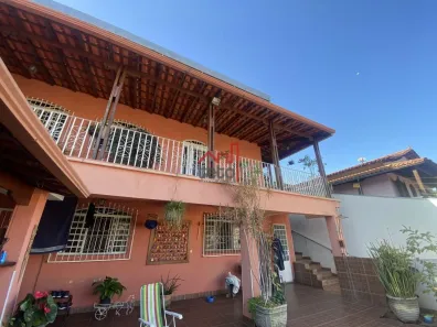 Casa com 3 Quartos à venda, 249m² no Dom Bosco, Belo Horizonte