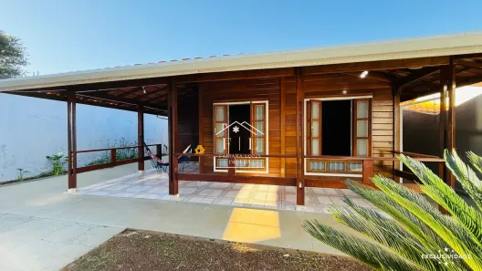 Casa com 2 Quartos para venda ou aluguel, 90m² no Jardim Maristela, Atibaia