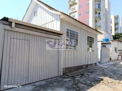 Casa com 3 Quartos para alugar, 90m² no Vila Izabel, Curitiba