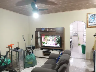 Imóvel Comercial com 2 Quartos à venda, 220m² no Parque Santa Teresa, Carapicuíba