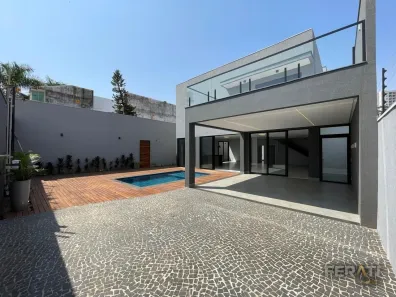 Sobrado com 4 Quartos à venda, 266m² no Anápolis City, Anápolis