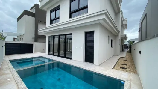 Casa de Condomínio com 3 Quartos à venda, 262m² no Areias, Camboriú