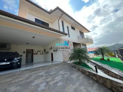 Casa com 3 Quartos à venda, 240m² no Pantanal, Florianópolis