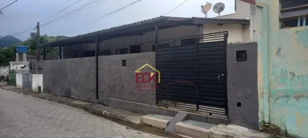 Casa com 2 Quartos à venda, 150m² no Jardim Rio Santos, Caraguatatuba