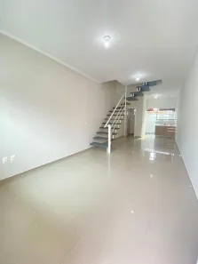Sobrado com 2 Quartos à venda, 70m² no Tabuleiro, Camboriú