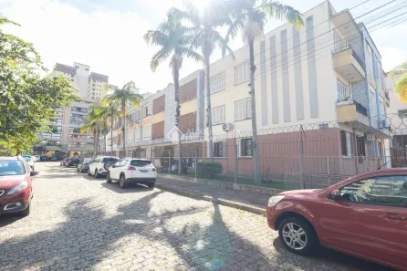 Apartamento com 3 Quartos para alugar, 91m² no Menino Deus, Porto Alegre