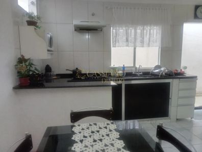 Casa de Condomínio com 3 Quartos à venda, 180m² no Residencial Santa Paula, Jacareí