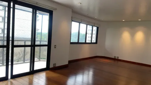 Apartamento com 3 Quartos para alugar, 225m² no Jardim Europa, São Paulo