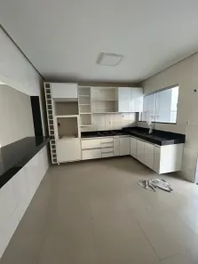 Casa de Condomínio com 4 Quartos para alugar, 240m² no Quarenta Horas (Coqueiro), Ananindeua