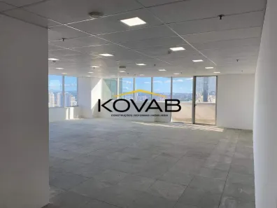Sala Comercial para alugar, 126m² no Várzea de Baixo, São Paulo