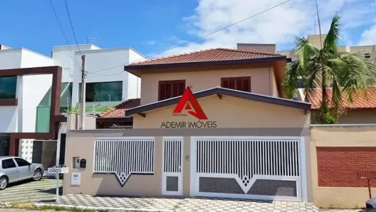 Casa com 3 Quartos à venda, 250m² no Jardim Mesquita, Jacareí